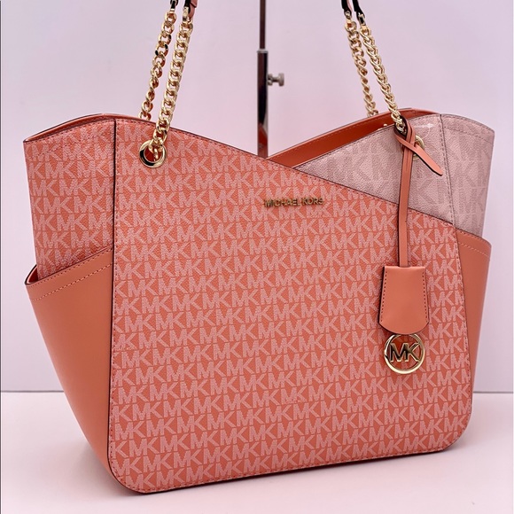 Michael Kors Jet Set Large Color-Block Saffiano Leather Tote Bag - Picture 9 of 12